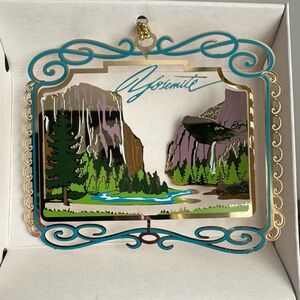 Yosemite Scenic Ornament